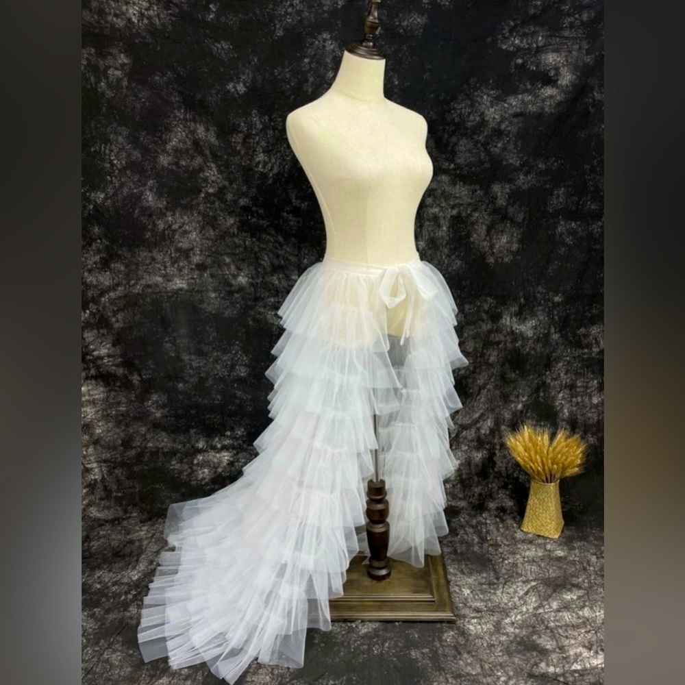 *NEW! Layered Off-White Mesh Tulle Tiered Wedding Cosplay Boudoir  Petticoat OS